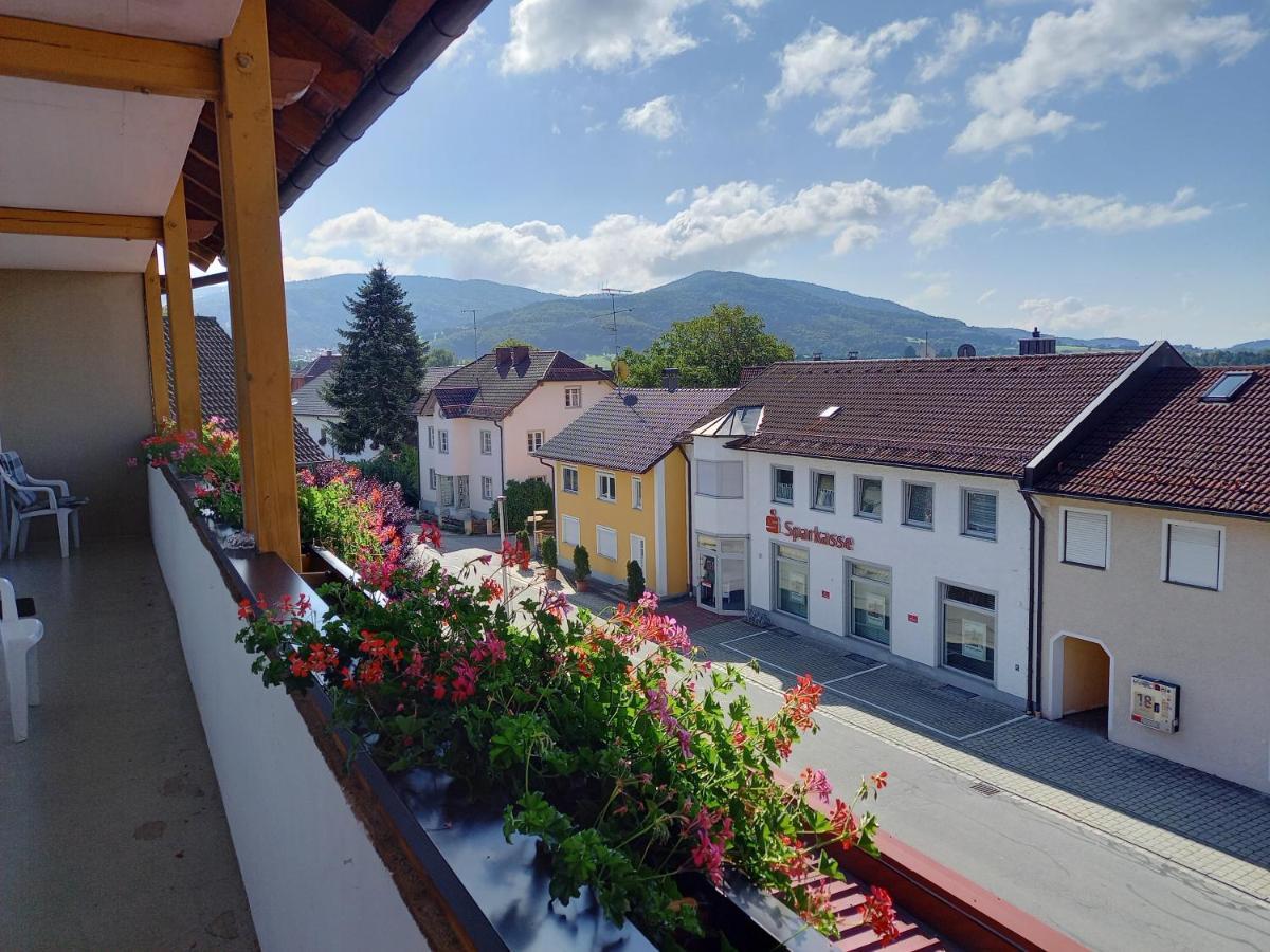 Lallinger Hof Exterior photo